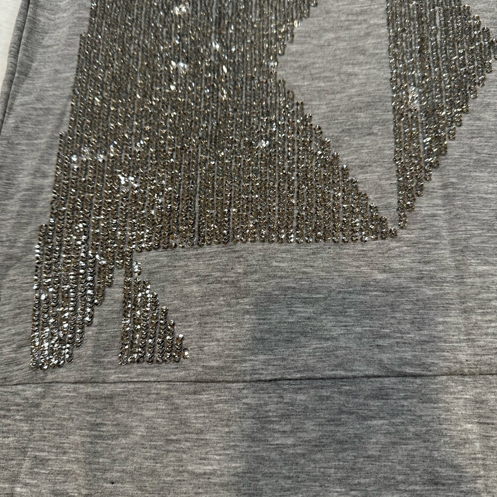 TOWNSEN Gray Top with Silver Accents - Picture 3 of 9